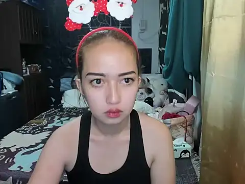 Snapshot of Soft_Angel8 chatting on December 21, 3:41 am Soft Angel8 online show from December 21, 3:41 am