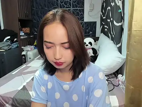 Snapshot of Soft_Angel8 chatting on October 15, 2:14 pm Soft Angel8 online show from October 15, 2:14 pm