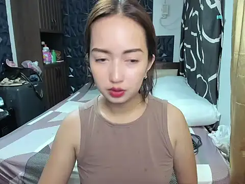 Snapshot of Soft_Angel8 chatting on October 17, 12:29 pm Soft Angel8 online show from October 17, 12:29 pm