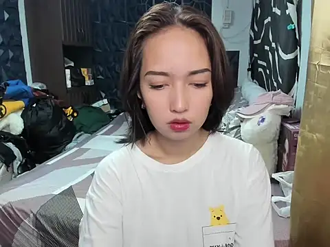 Snapshot of Soft_Angel8 chatting on October 7, 4:24 am Soft Angel8 online show from October 7, 4:24 am