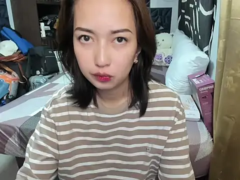 Snapshot of Soft_Angel8 chatting on October 9, 4:13 am Soft Angel8 online show from October 9, 4:13 am
