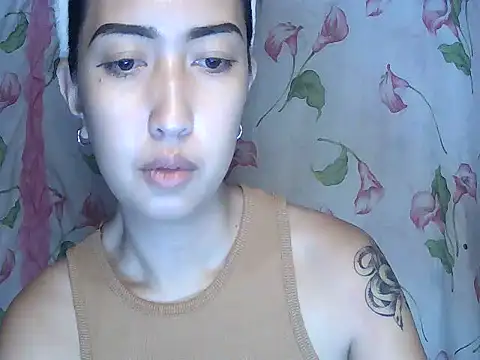Snapshot of Soft_Angel8 chatting on July 13, 4:50 pm Soft Angel8 online show from July 13, 4:50 pm