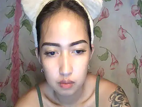 Snapshot of Soft_Angel8 chatting on July 7, 7:28 pm Soft Angel8 online show from July 7, 7:28 pm