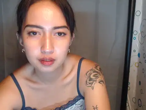 Snapshot of Soft_Angel8 chatting on May 29, 3:29 pm Soft Angel8 online show from May 29, 3:29 pm