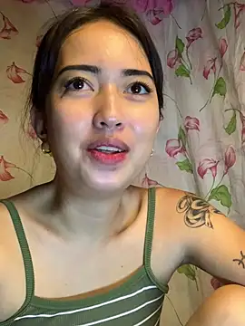 Snapshot of Soft_Angel8 chatting on June 15, 6:24 am Soft Angel8 online show from June 15, 6:24 am