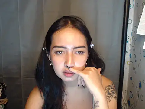 Snapshot of Soft_Angel8 chatting on May 8, 6:12 pm Soft Angel8 online show from May 8, 6:12 pm