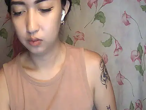 Snapshot of Soft_Angel8 chatting on July 6, 3:03 pm Soft Angel8 online show from July 6, 3:03 pm