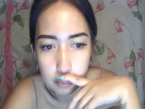 Snapshot of Soft_Angel8 chatting on July 17, 11:07 am Soft Angel8 online show from July 17, 11:07 am