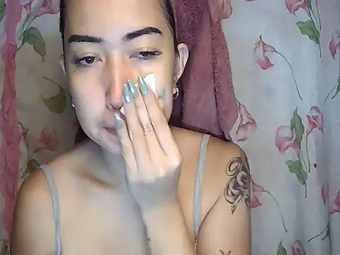 Snapshot of Soft_Angel8 chatting on June 27, 4:29 am Soft Angel8 online show from June 27, 4:29 am