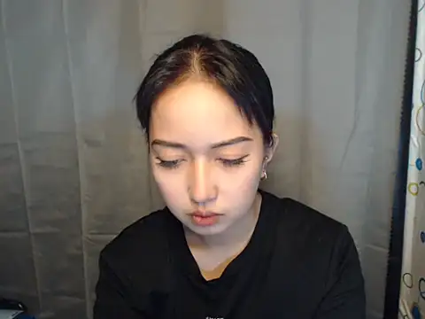 Snapshot of Soft_Angel8 chatting on April 22, 4:41 am Soft Angel8 online show from April 22, 4:41 am