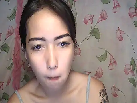 Snapshot of Soft_Angel8 chatting on July 3, 5:14 am Soft Angel8 online show from July 3, 5:14 am