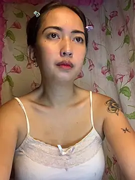 Snapshot of Soft_Angel8 chatting on June 16, 7:41 am Soft Angel8 online show from June 16, 7:41 am