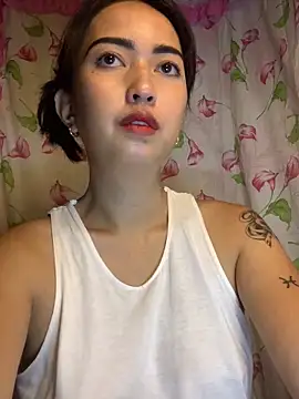 Snapshot of Soft_Angel8 chatting on June 12, 10:02 am Soft Angel8 online show from June 12, 10:02 am