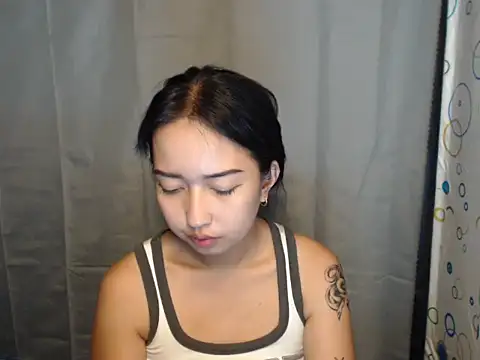 Snapshot of Soft_Angel8 chatting on April 23, 5:14 am Soft Angel8 online show from April 23, 5:14 am