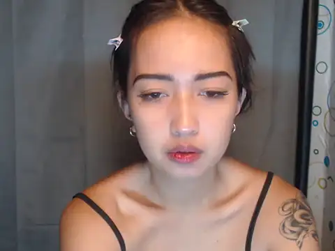 Snapshot of Soft_Angel8 chatting on June 2, 9:31 am Soft Angel8 online show from June 2, 9:31 am