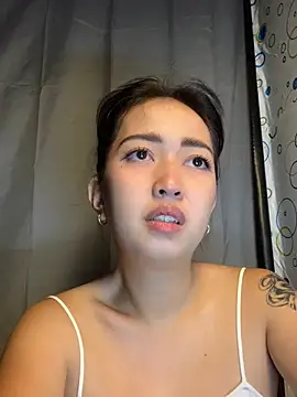 Snapshot of Soft_Angel8 chatting on May 12, 6:32 am Soft Angel8 online show from May 12, 6:32 am
