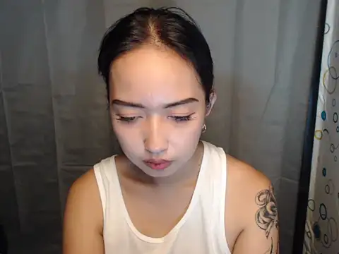 Snapshot of Soft_Angel8 chatting on April 24, 5:09 am Soft Angel8 online show from April 24, 5:09 am