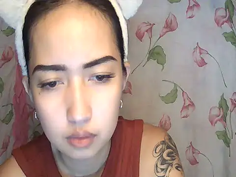 Snapshot of Soft_Angel8 chatting on July 16, 6:54 am Soft Angel8 online show from July 16, 6:54 am