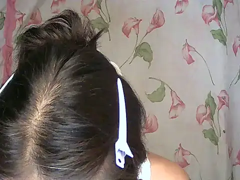 Snapshot of Soft_Angel8 chatting on June 26, 4:24 pm Soft Angel8 online show from June 26, 4:24 pm