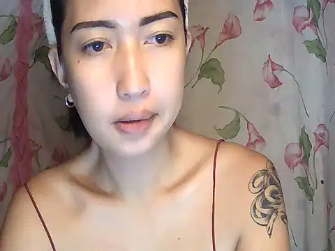 Snapshot of Soft_Angel8 chatting on July 12, 4:13 am Soft Angel8 online show from July 12, 4:13 am