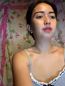 Snapshot of Soft_Angel8 chatting on June 10, 6:20 pm Soft Angel8 online show from June 10, 6:20 pm