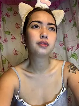 Snapshot of Soft_Angel8 chatting on June 10, 6:14 am Soft Angel8 online show from June 10, 6:14 am