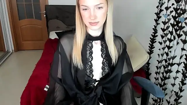 Snapshot of AndrianaBelle chatting on October 25, 4:07 pm AndrianaBelle online show from October 25, 4:07 pm