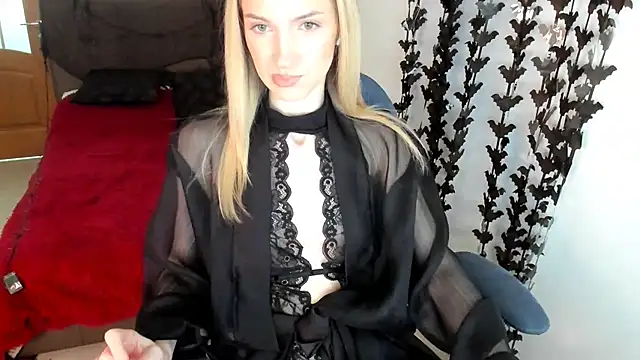 Snapshot of AndrianaBelle chatting on October 13, 3:24 pm AndrianaBelle online show from October 13, 3:24 pm