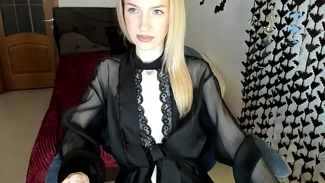 Snapshot of AndrianaBelle chatting on October 27, 5:25 pm AndrianaBelle online show from October 27, 5:25 pm