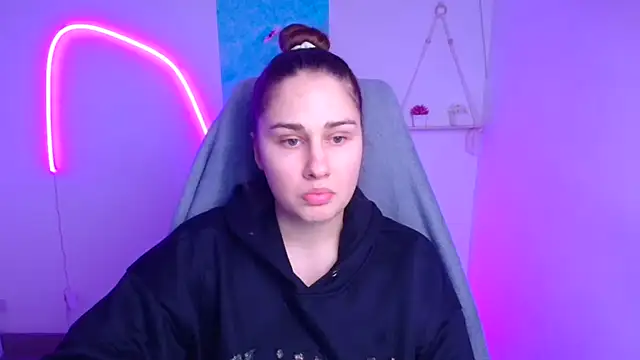 Stefanie Sweet online show from January 11, 6:20 am