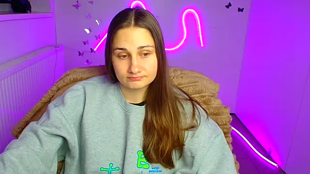 Stefanie Sweet online show from April 2, 5:25 am