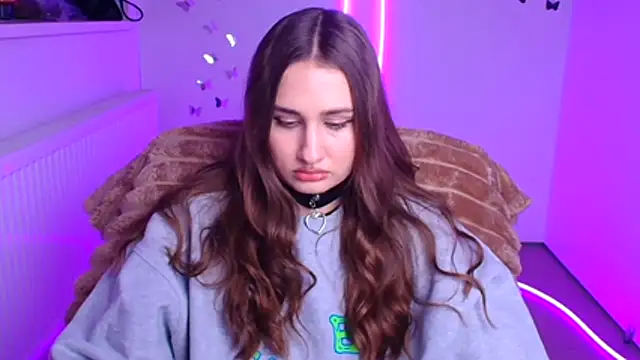 Stefanie Sweet online show from February 5, 12:45 pm