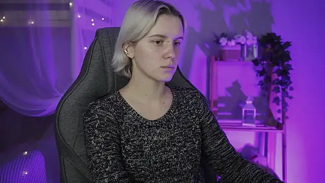 Snapshot of BethanyCloud chatting on October 23, 5:50 am BethanyCloud online show from October 23, 5:50 am