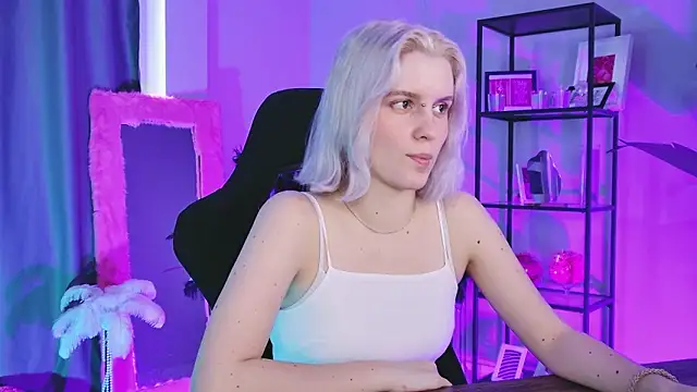 BethanyCloud online show from March 25, 5:18 am