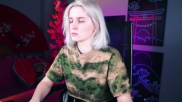 BethanyCloud online show from April 10, 5:25 am