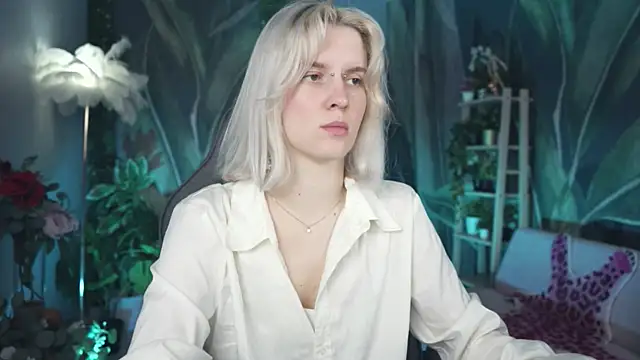 Snapshot of BethanyCloud chatting on July 3, 5:25 am BethanyCloud online show from July 3, 5:25 am