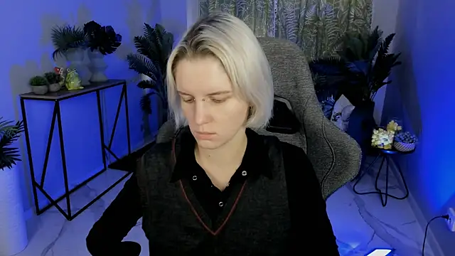 Snapshot of BethanyCloud chatting on November 3, 5:34 am BethanyCloud online show from November 3, 5:34 am