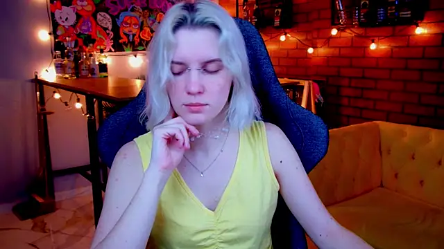 BethanyCloud online show from May 15, 2:20 am