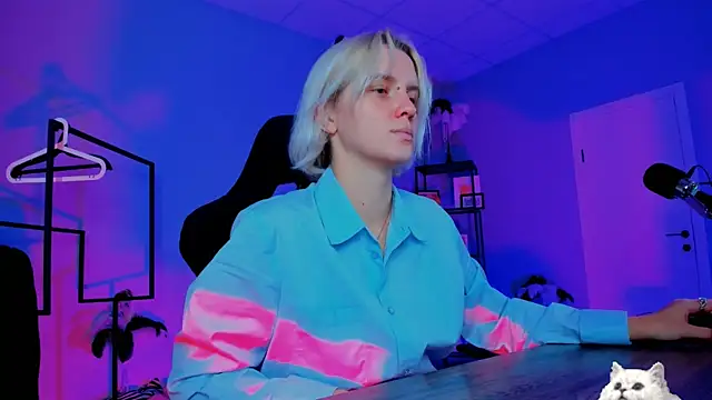 Snapshot of BethanyCloud chatting on October 22, 5:29 am BethanyCloud online show from October 22, 5:29 am