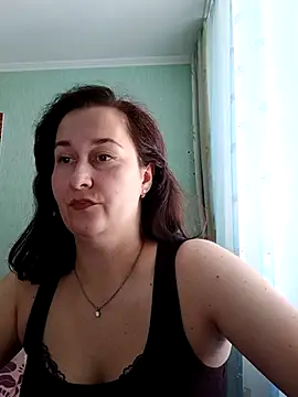 Amandda  online show from July 5, 6:20 am