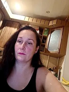 Amandda  online show from October 4, 5:47 pm