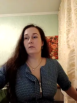 Amandda  online show from February 13, 5:35 pm