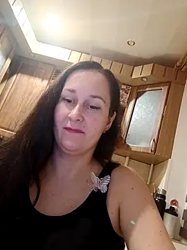 Amandda  online show from October 13, 6:20 pm