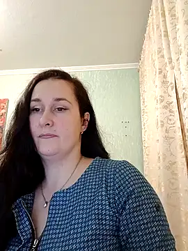 Amandda  online show from January 9, 4:25 pm