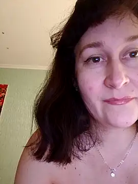 Amandda  online show from March 10, 6:50 am