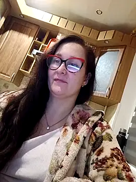 Amandda  online show from December 13, 8:04 pm