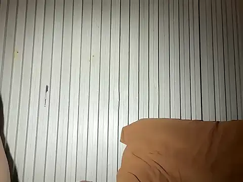 cummingstar25 online show from December 18, 11:19 pm