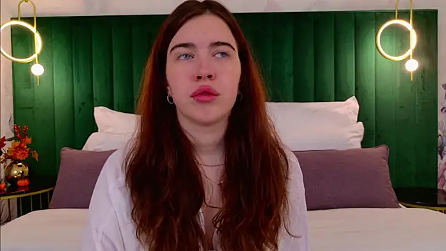 Snapshot of KimberlyBond chatting on September 25, 3:07 pm KimberlyBond online show from September 25, 3:07 pm