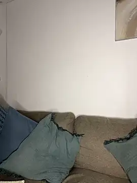 Rosieredxox online show from November 9, 7:29 pm