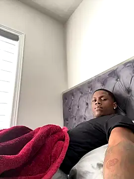 Snapshot of labishyoung25 chatting on October 1, 1:37 pm labishyoung25 online show from October 1, 1:37 pm